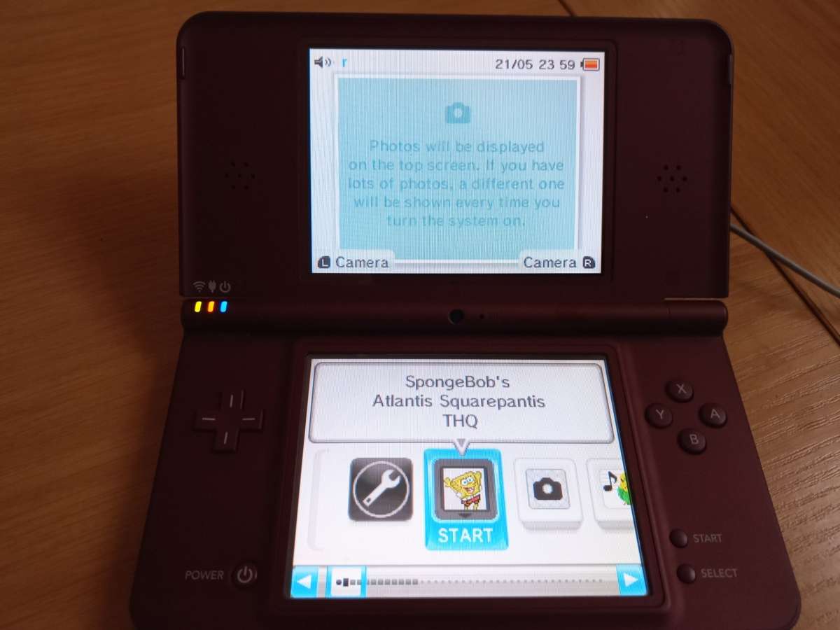 Nintendo DSi XL