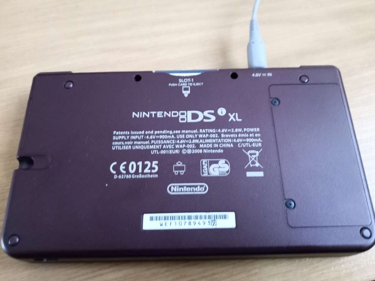 Nintendo DSi XL