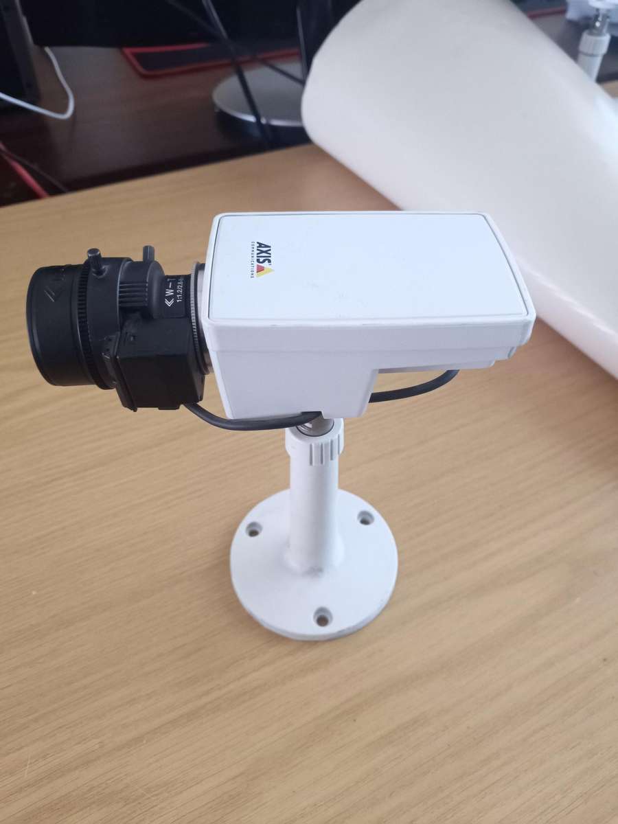 AXIS M1114 IP Camera incl bracket