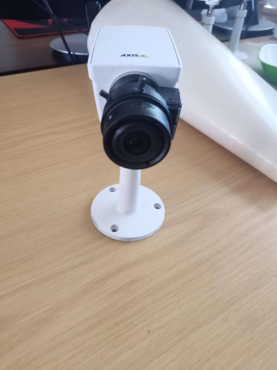 AXIS M1114 IP Camera incl bracket