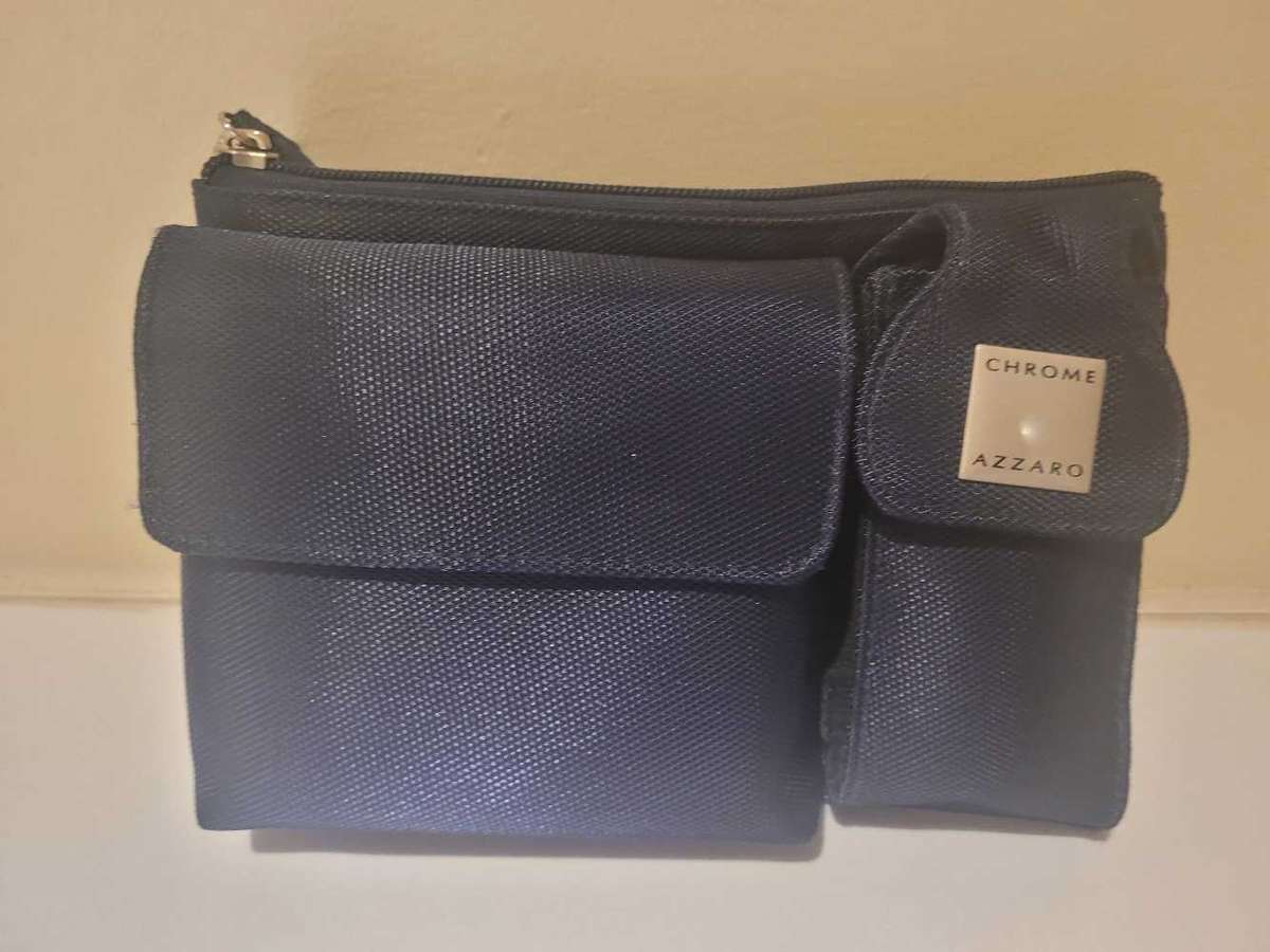 Azzaro Chrome -  Eau de toilette and Body Gel - gift set in toiletry bag