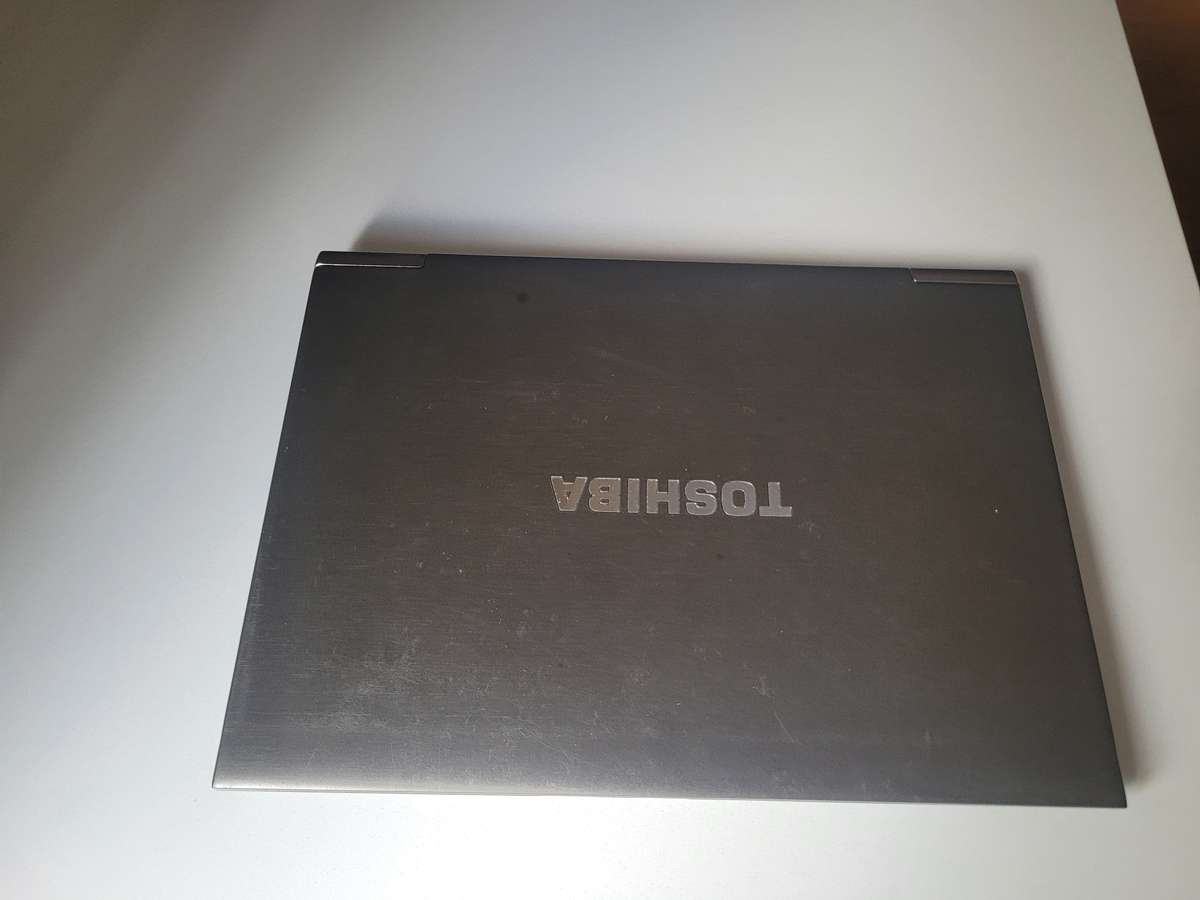 Toshiba Portege Z930 i7 Ultrabook laptop - battery faulty