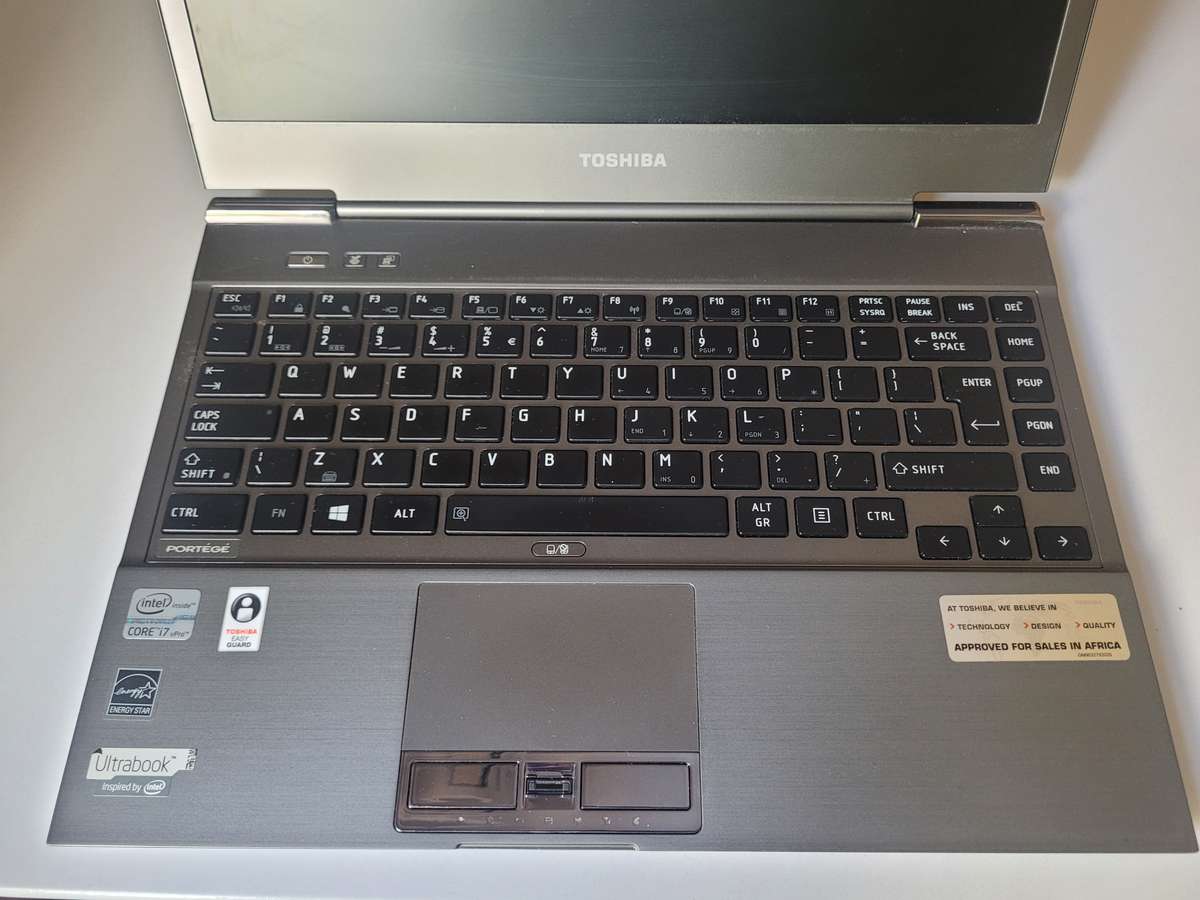 Toshiba Portege Z930 i7 Ultrabook laptop - battery faulty