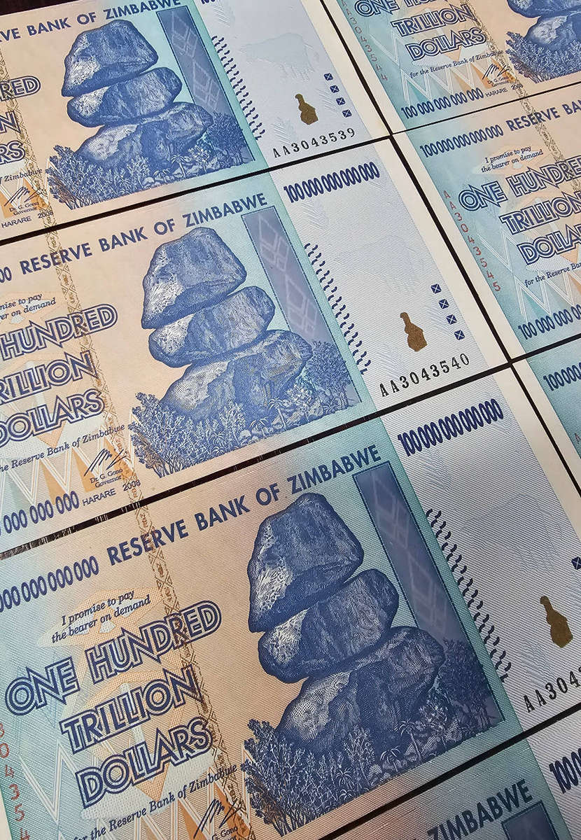 10 x UNC Sequential One Hundred Trillion Zim Dollar Notes