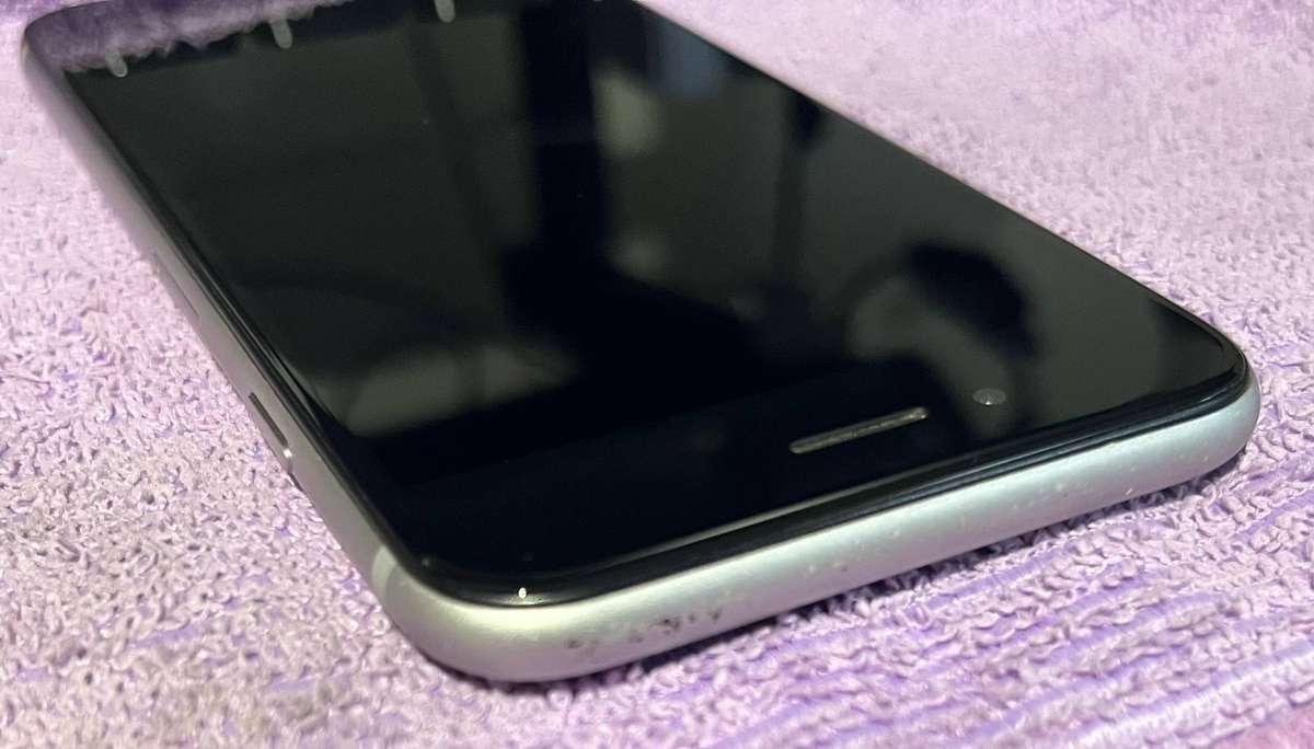 Apple iPhone 6 64GB - Silver A1549