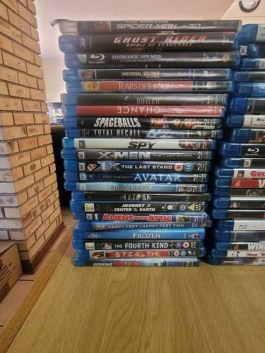 RE-Listed due to non-payment . Like New ! 65 Blueray movies