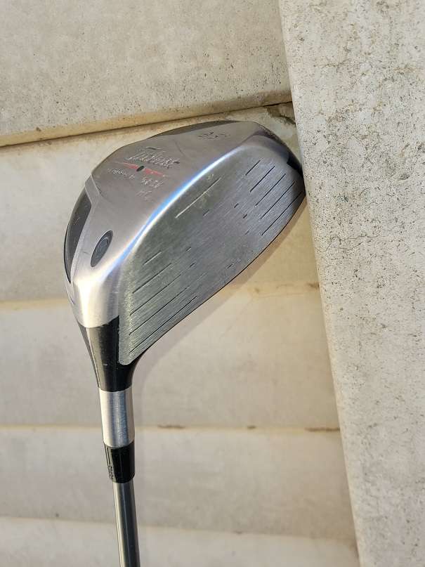 Golfers Bargain ! Quality Titleist Titanium 983 9.5deg driver in good condition !