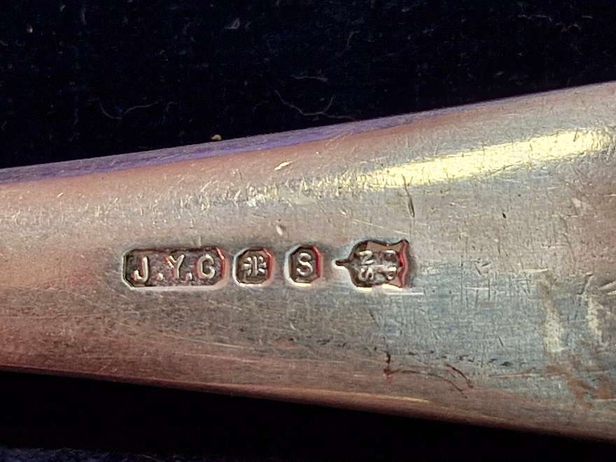 RARE FIND ! Vintage Large size Fish serving set in original box !