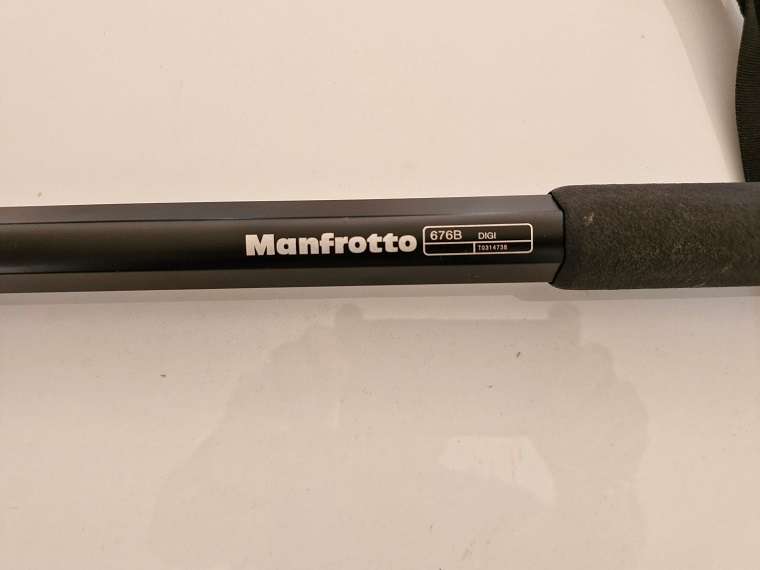 Photographers Bargain ! Quality Manfrotto  Aluminium Monopod !