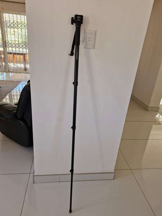 Photographers Bargain ! Quality Manfrotto  Aluminium Monopod !