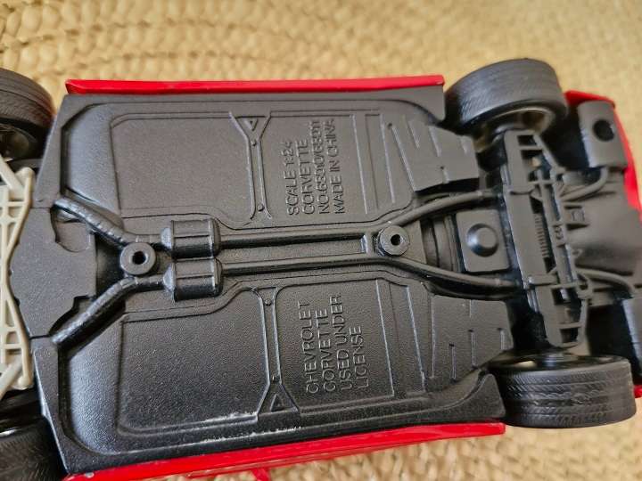 2 x Model cars in 1 lot