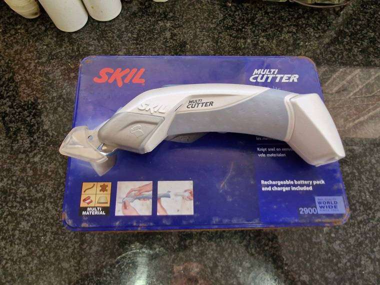 Bargain ! Quality Skill Multi cutter in box ! Rechargable Li battery !!