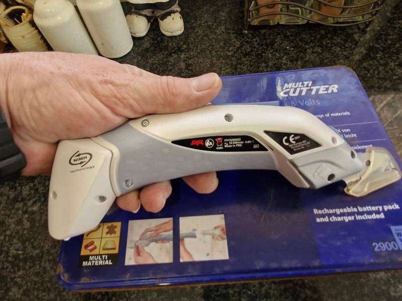 Bargain ! Quality Skill Multi cutter in box ! Rechargable Li battery !!