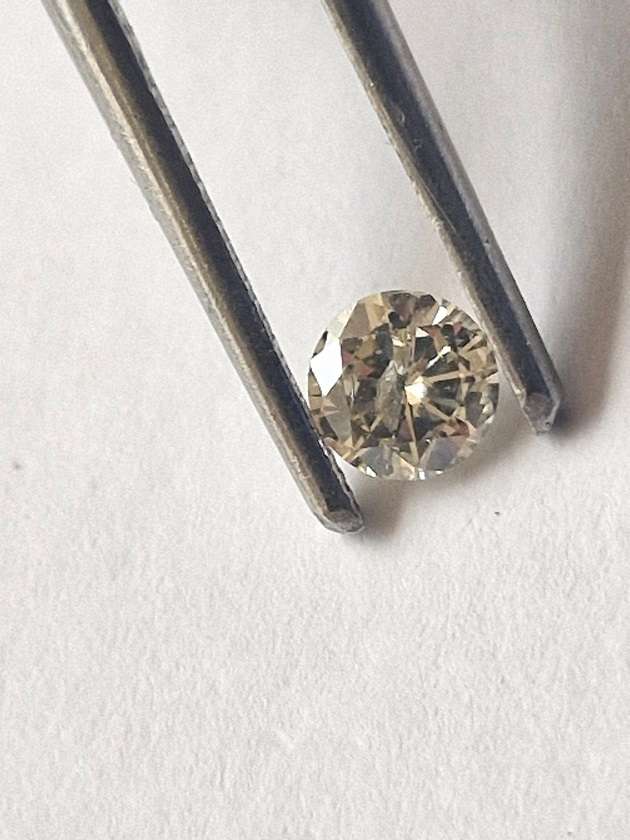 Another Beautiful Diamond ! Natural, Certified 0.34 Diamond for your Pleasure !