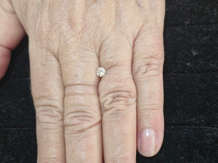 Another Beautiful Diamond ! Natural, Certified 0.34 Diamond for your Pleasure !