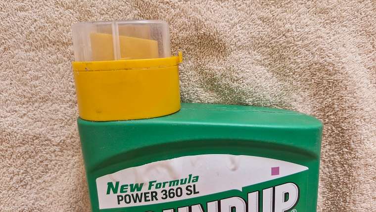 Bargain ! Unopened 1L Roundup concentrated Weed Killer !