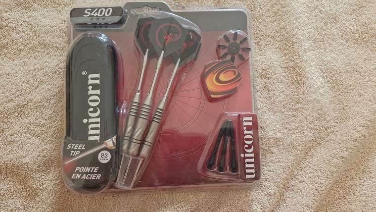 Quality Brand ! Brand New Unicorn 23 grams Darts set !