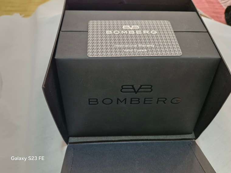 BOMBERG BOLT 68 Man's Chronograph in Original Box