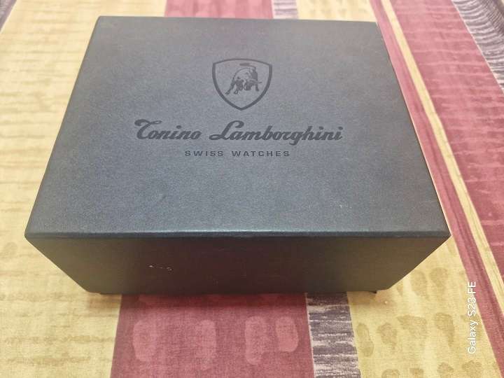 WOW ! Virtually New, Boxed ! Tonino Lamborghini Shield 7833 Man's Chronograph !