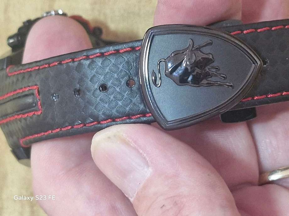 WOW ! Virtually New, Boxed ! Tonino Lamborghini Shield 7833 Man's Chronograph !