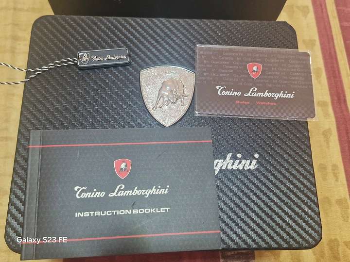 WOW ! Virtually New, Boxed ! Tonino Lamborghini Shield 7833 Man's Chronograph !