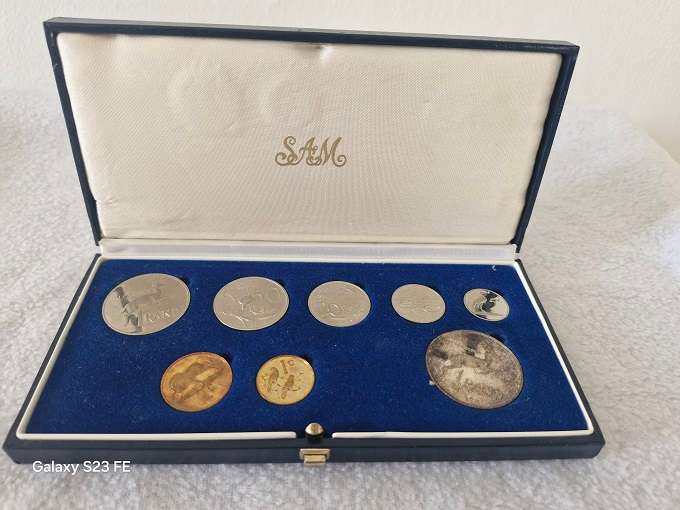 Bargain ! 1989 SAM Silver R1 Proof set in original box !