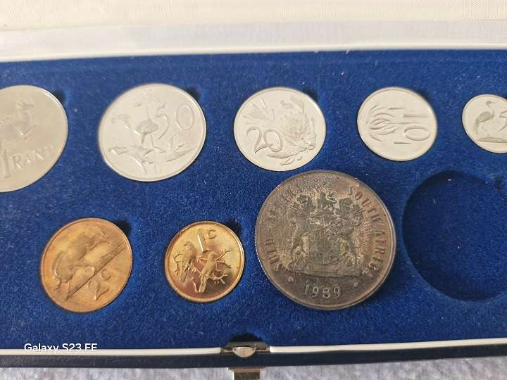 Bargain ! 1989 SAM Silver R1 Proof set in original box !