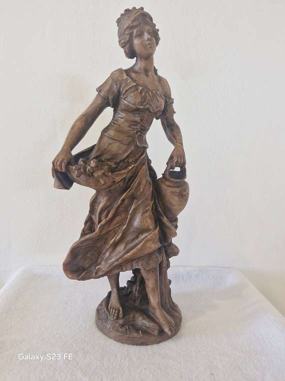 Stunning ! "Lady with jug and flower basket" Statue ! Intricate and large size !