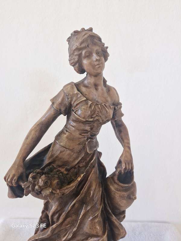 Stunning ! "Lady with jug and flower basket" Statue ! Intricate and large size !