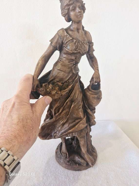 Stunning ! "Lady with jug and flower basket" Statue ! Intricate and large size !