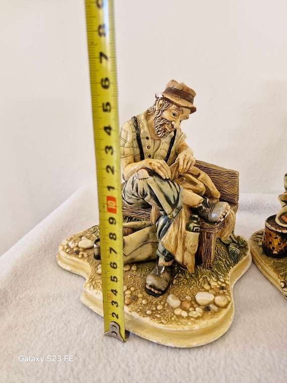 GREAT FIND ! 2 x Vintage Naturecraft of Congleton, England, figurines !