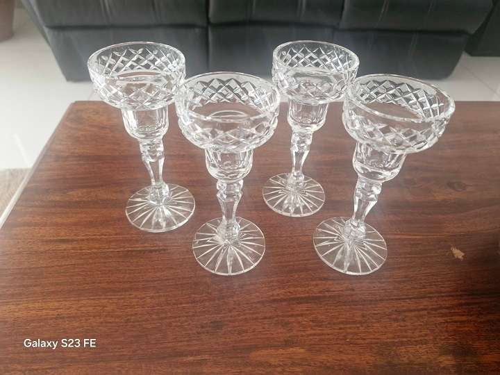 Exquisite Irish  TYRONE Hand Cut Crystal candle sticks x 4 !!