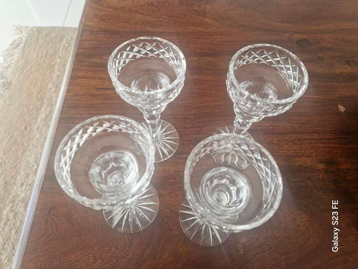Exquisite Irish  TYRONE Hand Cut Crystal candle sticks x 4 !!