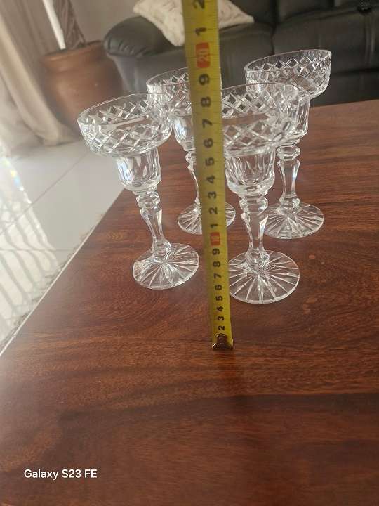 Exquisite Irish  TYRONE Hand Cut Crystal candle sticks x 4 !!