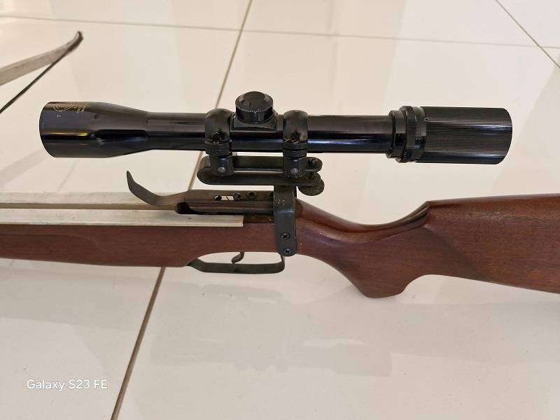 Collectors Bargain ! Excellent condition ! Vintage aCrisbow Mark 1 as per pictures!