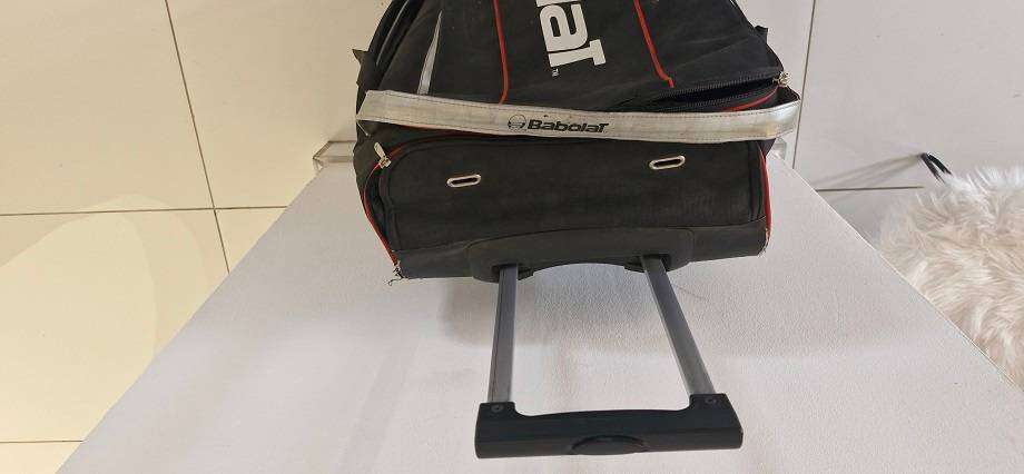 BARGAIN ! Top Brand ! Babolat Large Tennis Pro travel bag on wheels !! High Value !