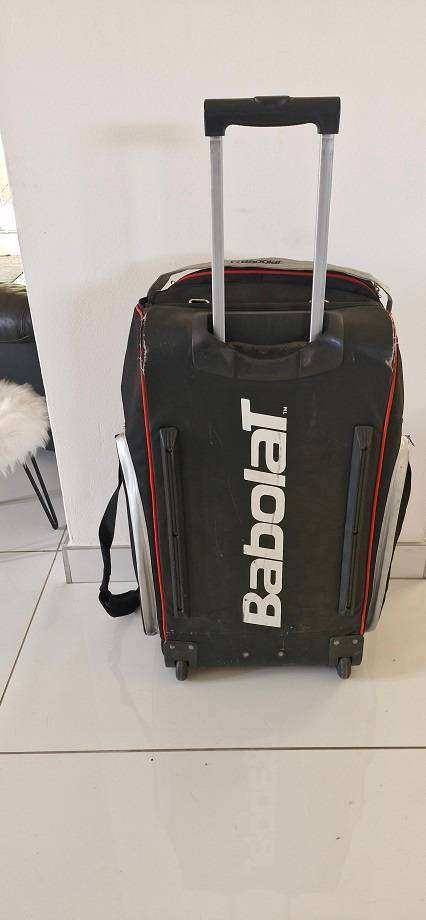 BARGAIN ! Top Brand ! Babolat Large Tennis Pro travel bag on wheels !! High Value !
