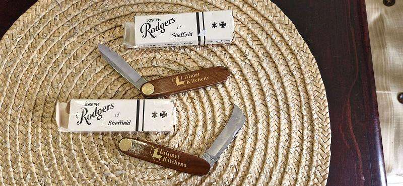 Lot of 11 Vintage,  Collectable, reknown makers, pocket knifes !! Don't miss them !