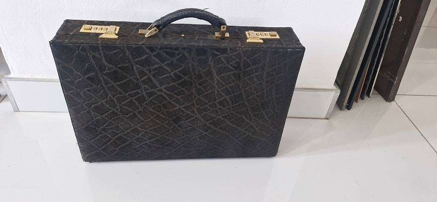 RARE FIND ! Vintage Elephant hide Briefcase with Swiss Amiet locks !