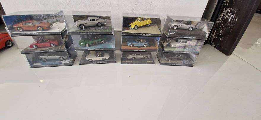 Bargain ! Collection of 12 x 007 Bond die cast model cars in original boxes ! Selling as 1 lot !