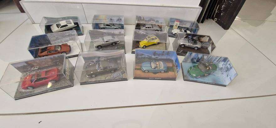 Bargain ! Collection of 12 x 007 Bond die cast model cars in original boxes ! Selling as 1 lot !