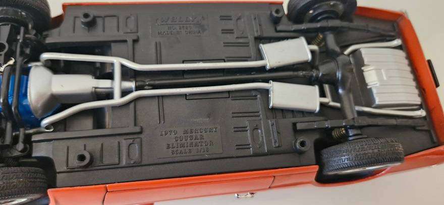 Bargain ! 3 x Die cast Model Cars in 1 lot !