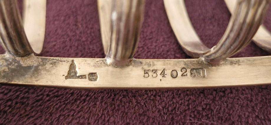 Great Find ! Victorian Hallmarked toast server in nice condition !