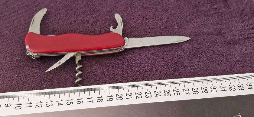 Stunning Vintage Victorinox Army/ Special forces knife with lock !