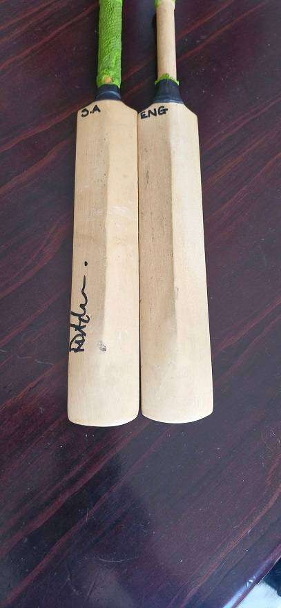 For the Sport Memorabilia Collector ! 2 x mini Cricket bats SA v England, signed !