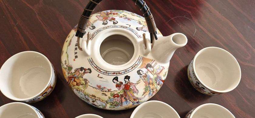 Beautiful Bargain ! Vintage Chinese Tea Set in perfect condition !