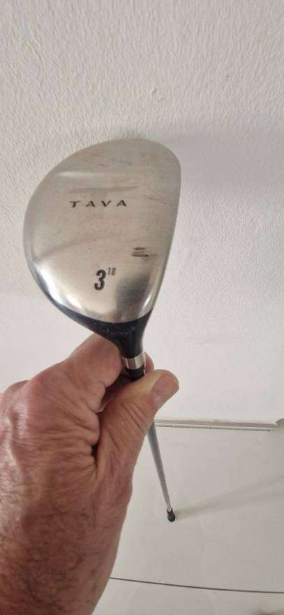 Golfers Bargain ! Quality Mizuno Tava 18 deg. 3 Fairway driver in good condition !