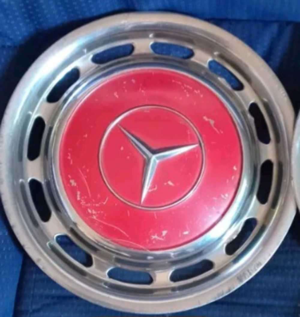 Mercedes-Benz wheel  caps 14"