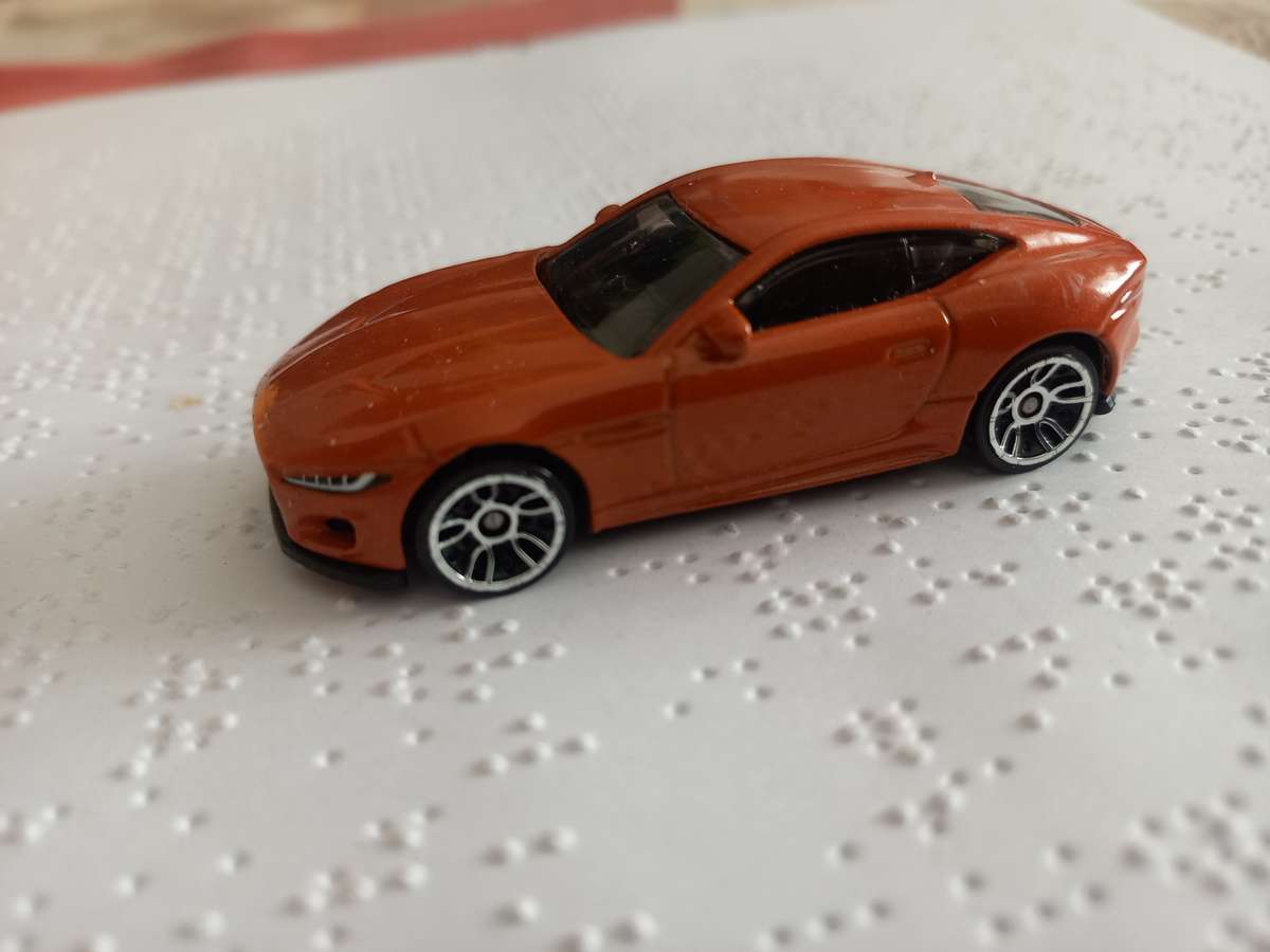 Hot wheels Jaguar F-type