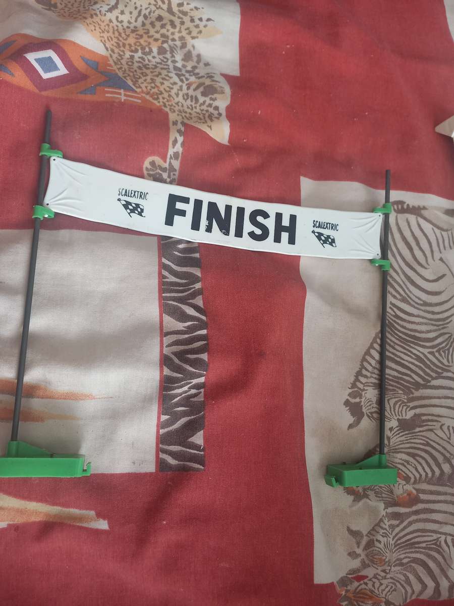 Scalectrix accessories including figures